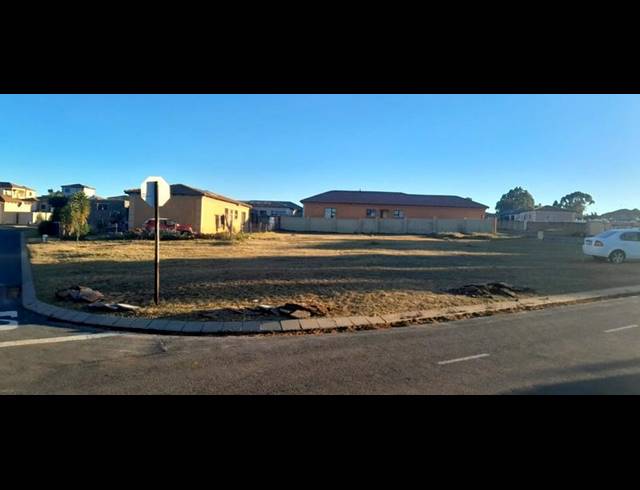 LAND FOR SALE IN MUNSIEVILLE SOUTH